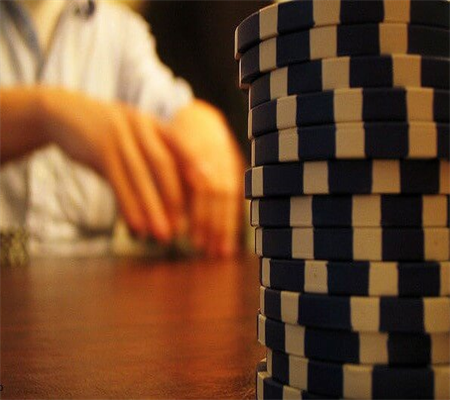 Bí Mật Của Texas Hold'em Poker Được Tiết Lộ: Bí Quyết Chiến Thắng Và Hành Trình Trở Thành Bậc Thầy